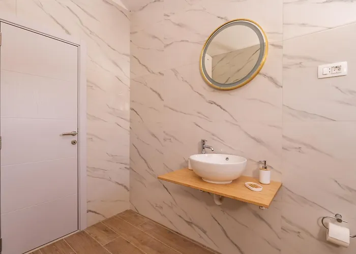 Leona 두브로브니크