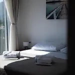 Leona * ドゥブロブニク