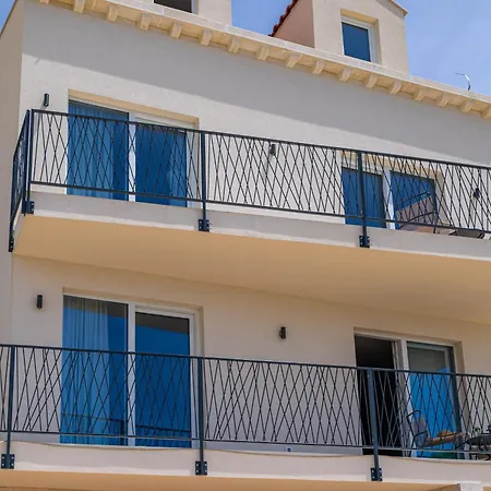 Apartment Leona