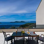Leona Appartement *